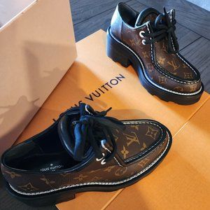 *HOLIDAY SALE!!* AUTHENTIC Louis Vuitton Beaubourg Platform Derby Shoes Size 38
